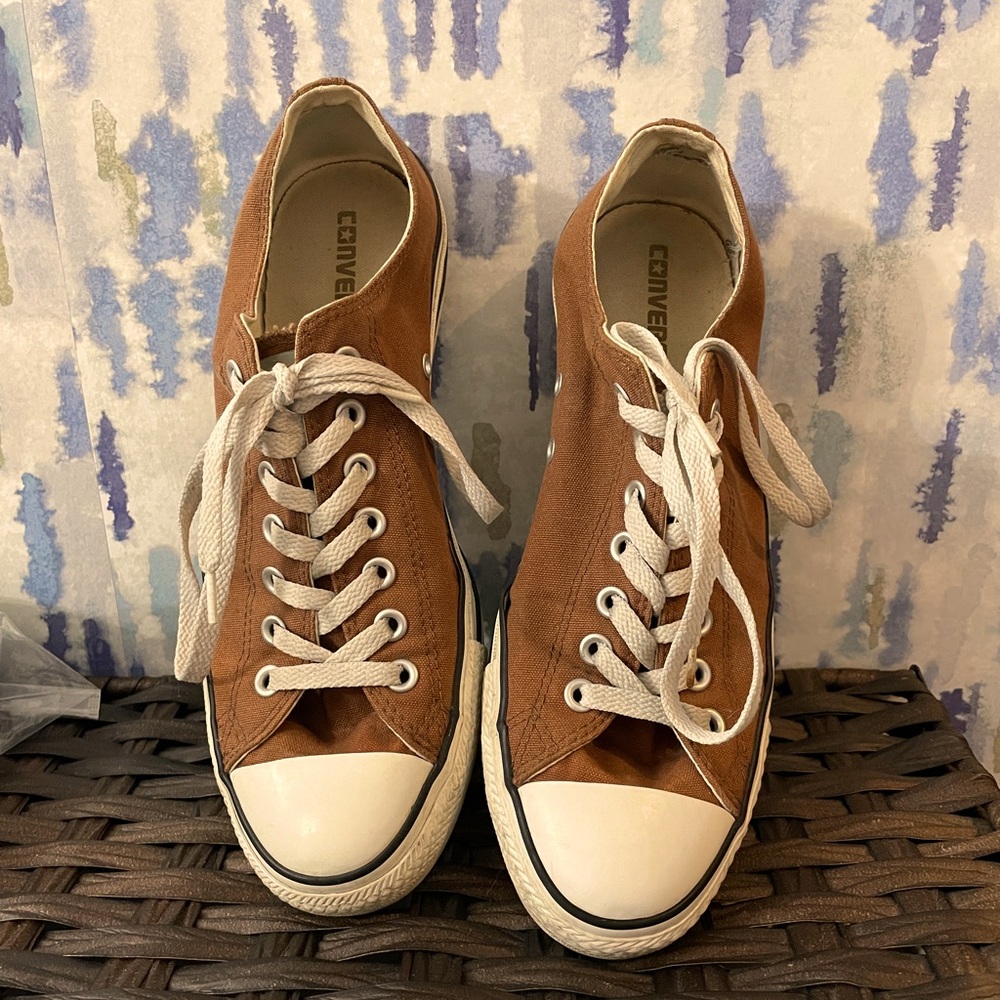 Converse All Star shoes (brown). Like new! Size 9.5
